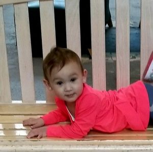 Meet your Posher, Crystal